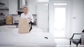 I’m getting horny with the cute maid in stockings
