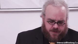 And let the slut go around in a circle! - another gangbang video