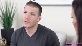I’m a pervert, stepmom’s cock sucking drives me nuts