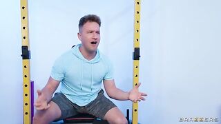 The guy fucks the hot girl with beautiful tits in gym dressing room