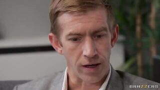 A man accidentally caught a thief in his house, who turned out to be a therapist