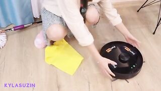A hot Turkish girl is playing a role (Roleplay)