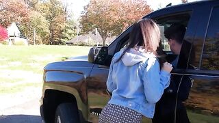 A hot girl got into the car of a driver who wanted to pay for sex