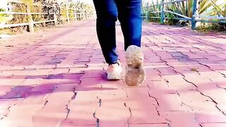 A big booty Latina with a stunning 60fps video, showcasing her beauty