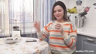 Small boobs do not prevent the girl from having a great sex life