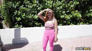 Sluts do not resist and give themselves in the car