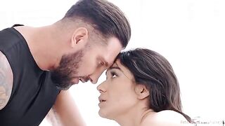 Great lesson from two top students in an FFM threesome