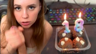 The man gave the girl a hard cock as a gift, and she liked it