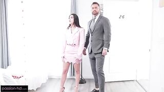 She takes my cock in her pussy very nicely