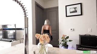 The main thing is that no one distracts you, and you can focus on sex