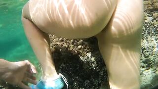Underwater anal sex with a crazy blonde in the sea