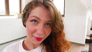 A girl reminded her boyfriend not to forget about the pussy