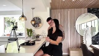 This girl loves to suck cock and doesn't mind doing it for cash