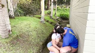 The beauty licked the guy’s cock in honor of a festive day