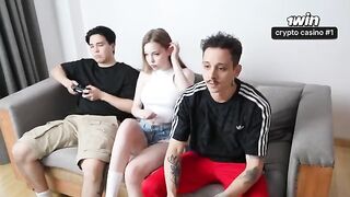 The team is assembled, it's time to work on her orgasm! - Lost Sekis