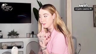A girl woke up in the morning with a hard cock and started to ride it