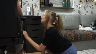 The little girl wants to be fucked by a man