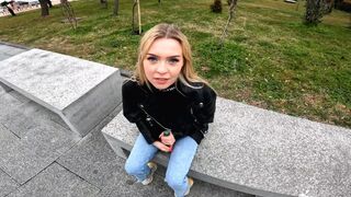 Fella met a girl on the street and fucked her at home