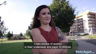 A cute teen babe gets fucked in a photography studio for cash